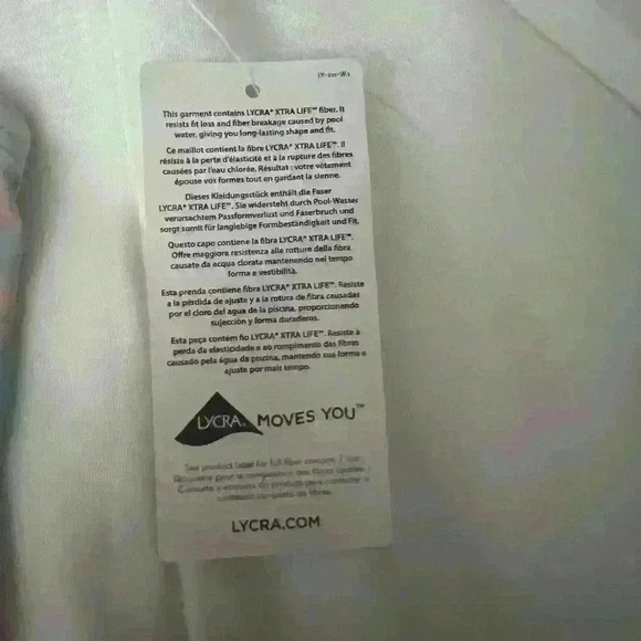 Lands End One Piece Swimsuit NWT medium - Picture 7 of 10